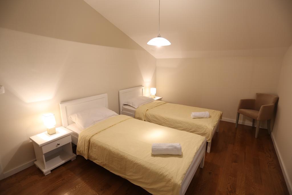 Adriadome Apartments Биела Экстерьер фото